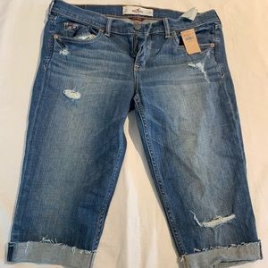 Hollister crop jeans